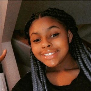 Meet your Posher, Arniya